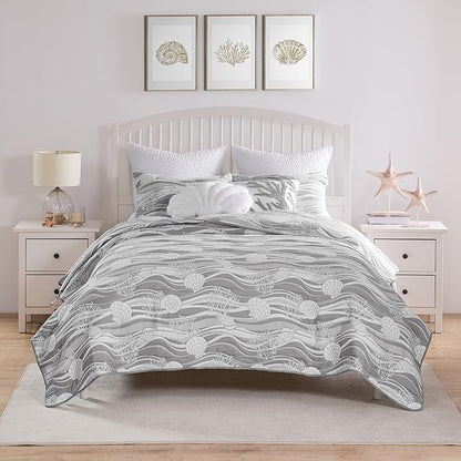 Greenland Home Coastal Paradise Reversible Matelassé Coverlet Set, 3-Piece King/Cal King, Dover Harbor Gray