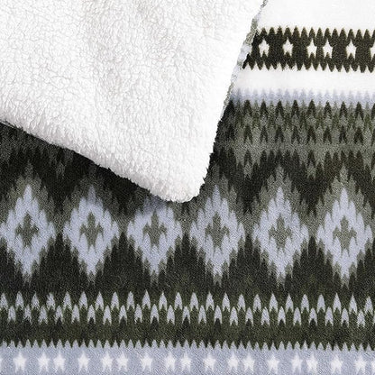 Eddie Bauer - Full/Queen Comforter Set, Reversible Plush Bedding with Matching Shams, Super Soft Luxurious Bedding Set, Oeko-Tex Certified (Shelton Fair Isle Green, Full/Queen)