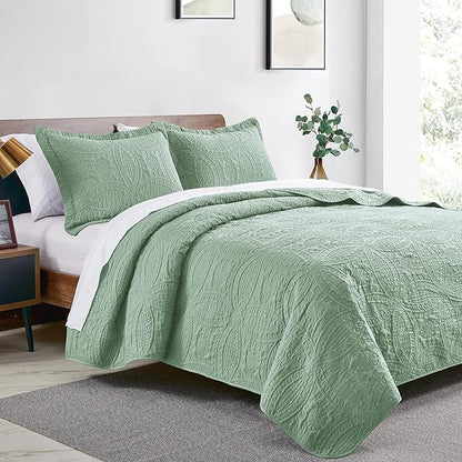 Love's cabin Oversized King Size Quilt Bedding Set Sage Bedspreads - Oversized King Lightweight Bedspread Comforter - Coin Pattern Coverlet for All Season - 3 Pieces (1 Quilt, 2 Pillow Shams)