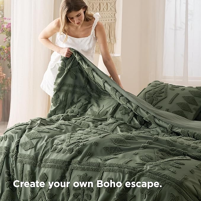 Bedsure Boho Duvet Cover Queen Size, Soft & Comfortable Elegant Design Boho Bedding for Decoration, Machine Washable Comforter Cover for All Seasons,Includes 1 Duvet Cover & 2 Pillow Shams,Olive Green