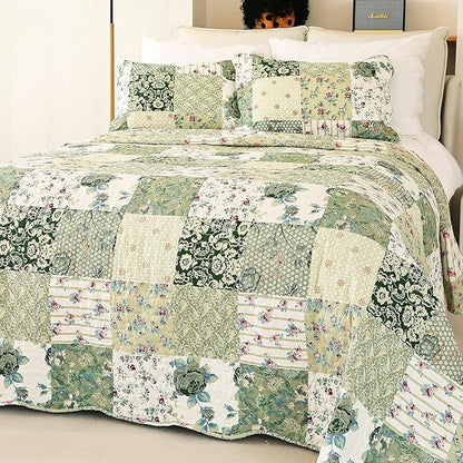 Cmfshape Summer Floral Oversized King Quilted Bedspread,Romantic Green Quilt Set,Reversible Stitched Bedding Cover All Season,Soft Lightweight Coverlet with Pillow Cases (Green,114"x102")