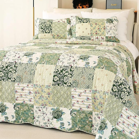 Cmfshape Summer Floral Oversized King Quilted Bedspread,Romantic Green Quilt Set,Reversible Stitched Bedding Cover All Season,Soft Lightweight Coverlet with Pillow Cases (Green,114"x102")