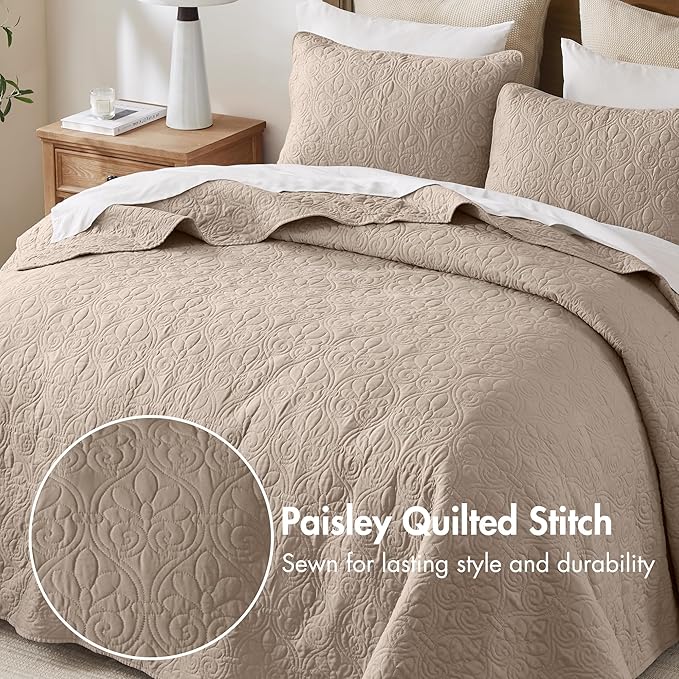 Madison Park Quebec Reversible Quilt Set Damask Design, Double Sided Stitching All Season, Lightweight Bedspread Bedding Set, Matching Sham, Khaki, Queen(102"x118") 3 Piece
