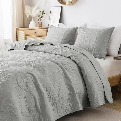 B2EVER Light Grey Damask Quilt Twin Size Bedding Sets with 1 Pillow Sham, Boho Bedspread Lightweight Soft Farmhouse Vintage Bohemian Coverlet Retro Jacquard Pattern Bed Cover for All Season, 2 Pieces