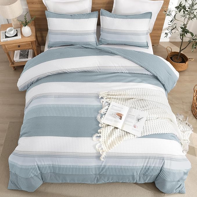 Litanika Comforter Set - Lightweight Quilt Bedding Comforter Sets, Colorblock Stripe Fluffy Bed Set, All Season Down Alternative, Twin/Twin XL Light Blue
