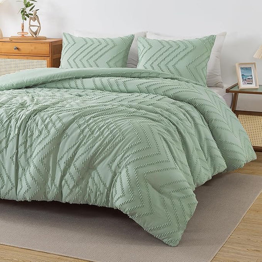 Andency Sage Green Comforter Set Queen, Boho Soft Fluffy Warm Lightweight Bedding Comforter Sets for Queen Bed, 3 Pieces Light Green Chevron Tufted Aesthetic Microfiber Lightweight Comforter Set