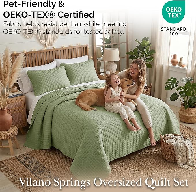 Southshore Fine Living, Inc. Oversized King Quilt Bedding Set, Pet Hair Resistant Bedding, Microfiber Lightweight Bedspread, California King Coverlet Set w/2 Pillow Shams, Sage Green Quilt