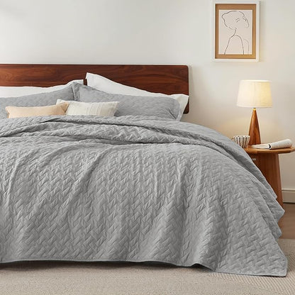 Bedsure Quilts Queen Size - Lightweight Bedspreads Queen Size with Basket Weave Pattern, Soft Quilt Bedding Set, Light Grey Comforter Set Coverlet for All Seasons with 2 Pillow Shams (90" x 96") | Skin-Friendly Soft, All-Season Comfort, Breathable, Lig...