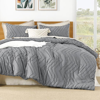 Litanika Gray Queen Size Comforter Sets, 3 Pieces Lightweight Chevron Tufted Bedding Comforter Set, Fluffy Down Alternative Comforter Bed Set Gift Choice (90x90In Comforter and 2 Pillowcases)