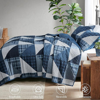 Woolrich Olsen Reversible Quilt Set - Cottage Styling Reversed to Solid Color, All Season Lightweight Coverlet, Cozy Bedding Layer, Matching Shams, Oversized Full/Queen, Geometric Plaid Blue 3 Piece