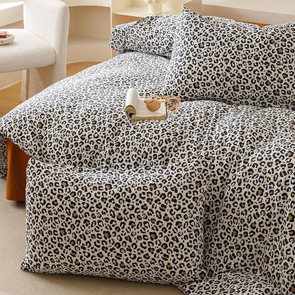 CLOTHKNOW Black Leopard Print King Size Comforter Set Cheetah Bedding Comforter Sets Black White Brown Bedding Sets with 2 x Pillowcases