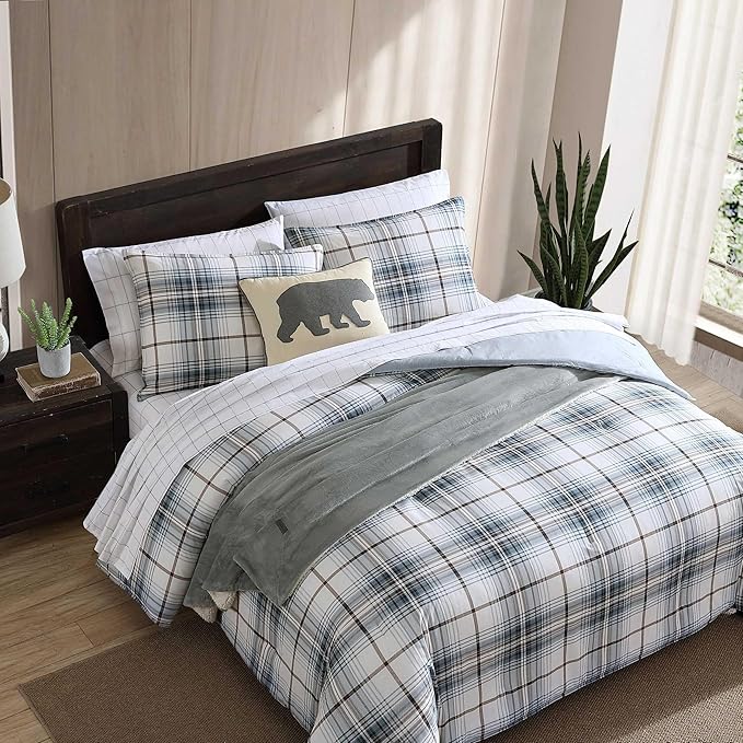 Eddie Bauer - Queen Comforter Set, Crisp & Tailored Cotton Percale Reversible Bedding, Lightweight 3 Piece Bed Set with Matching Pillowcases (Alder Blue/Grey)