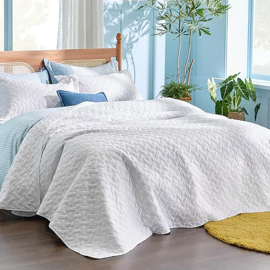Bedsure Oversized King Quilts - Lightweight Bedspreads Oversized King Size with Basket Weave Pattern, Soft Quilt Bedding Set, White Comforter Set Coverlet with 2 Pillow Shams (120" x 120") | Skin-Friendly Soft, All-Season Comfort, Breathable, Lightweig...