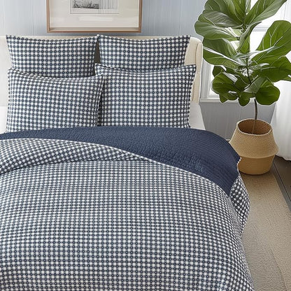 Levtex Home - Camden Gingham Stitch Navy Quilt Set - King Quilt (106x92in) and 2 King Shams (20x36in) - Textured Gingham - Navy and White - Reversible - Cotton | Textured