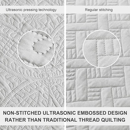 Love's cabin Oversized King Size Quilt Bedding Set Light Grey Bedspreads - Oversized King Lightweight Bedspread Comforter - Coin Pattern Coverlet for All Season - 3 Pieces (1 Quilt, 2 Pillow Shams)