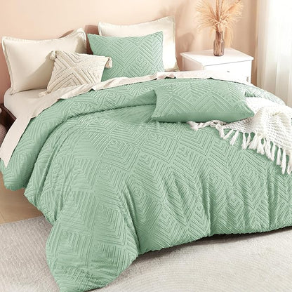 Litanika Sage Green King Size Comforter Set, 3 Pieces Tufted Boho Farmhouse Bedding Comforter Sets, Lightweight Fluffy Comforter Bed Set for All Season (104x90In Comforter and 2 Pillowcases)