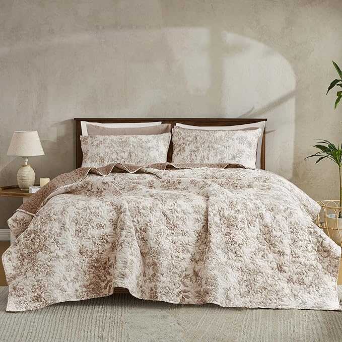 Wonderful Spring Fresh Quilt, Taupe Floral Bedspread Queen Size, 3 Piece Cotton Vintage Farmhouse Bedding Set, Machine Washable Lightweight Soft Bed Cover for All Season | breathable material, Hypoallergenic soft