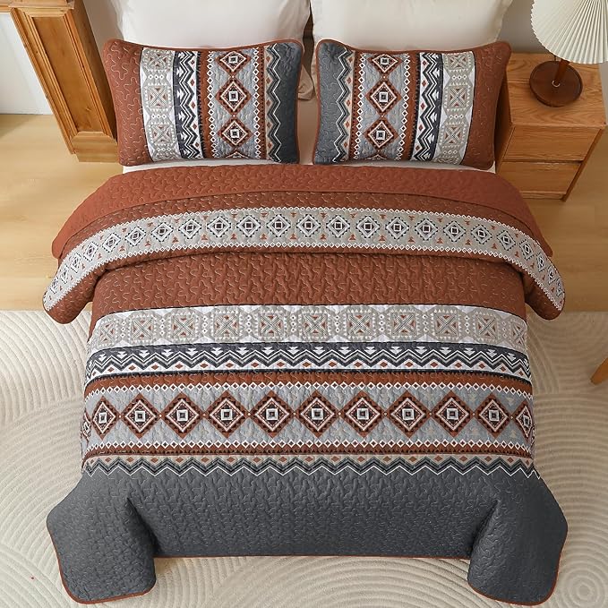 WONGS BEDDING 3 Pieces Quilt Set King Size, Burnt Orange Quilt Bedspread Lightweight Bohemian Coverlet Set with 2 Pillowcase, Soft Geometry Printed Bedding Set King for All Season 104"×90"