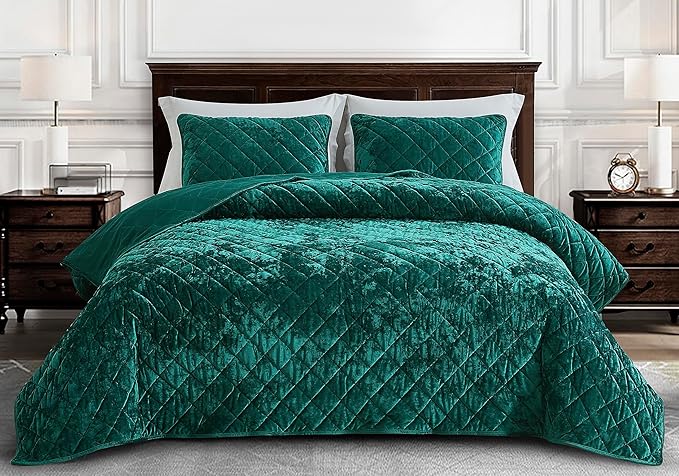 Chezmoi Collection Lux Emerald Green Velvet Quilt King Set, 3-Piece Lush Plush Distressed Velvet Bedding All Season Lightweight Comforter Brushed Microfiber Reverse with Diamond Stitch Quilting