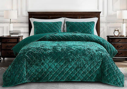 Chezmoi Collection Lux Emerald Green Velvet Quilt King Set, 3-Piece Lush Plush Distressed Velvet Bedding All Season Lightweight Comforter Brushed Microfiber Reverse with Diamond Stitch Quilting