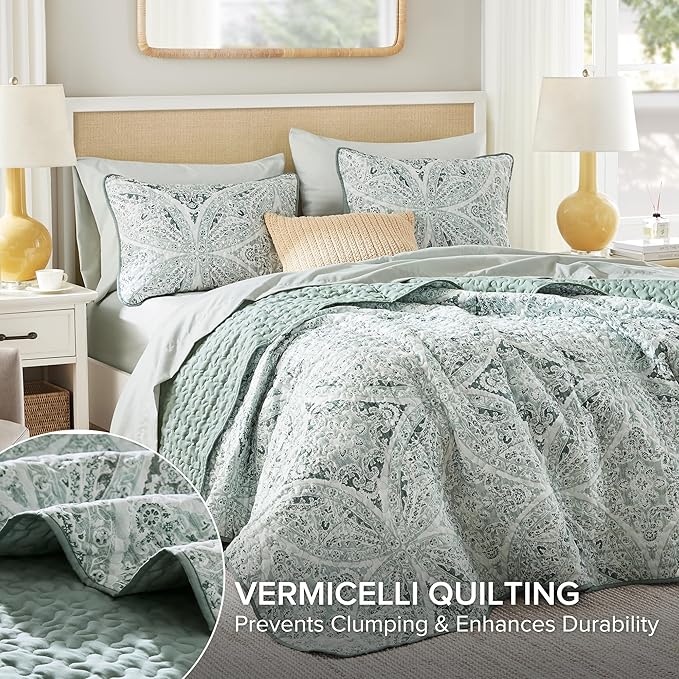Comfort Spaces Boho Quilt Set King Reversible Vermicelli Quilting King Size Bed, All Season, Lightweight, Coverlet Winter Layer Bedding, Shams, Gloria, King Green 3 Piece