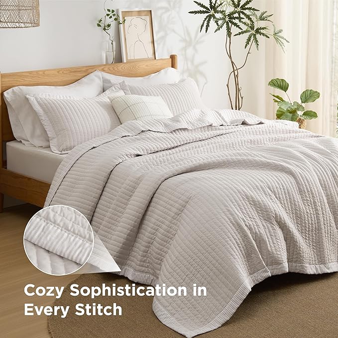 Bedsure Quilts King Size - King Quilt Bedding Set Bedspread Coverlet Comforter, Lightweight Corduroy Pattern Bedspread, 3-Piece Set with 106"x96" Coverlet & 2 Pillow Shams, All-Season Soft Microfiber