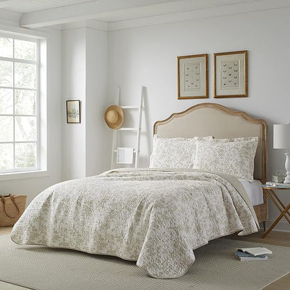 Laura Ashley Home - Amberley Collection - Quilt Set - 100% Cotton, Breathable & Lightweight, Reversible Bedding, Pre-Washed for Added Softness, Queen, Biscuit