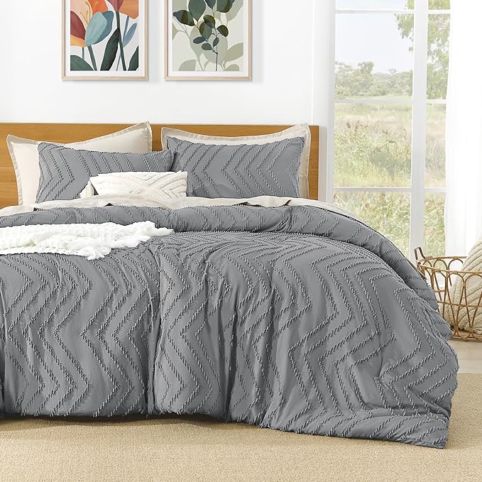 Litanika Gray Queen Size Comforter Sets, 3 Pieces Lightweight Chevron Tufted Bedding Comforter Set, Fluffy Down Alternative Comforter Bed Set Gift Choice (90x90In Comforter and 2 Pillowcases)