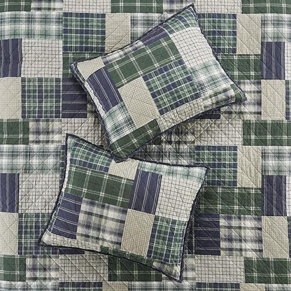 Madison Park Reversible Quilt Cabin Lifestyle Plaid Design - All Season, Breathable Coverlet Bedspread Bedding Set, Matching Shams, King/Cal King(104"x94"), Green/Navy 3 Piece