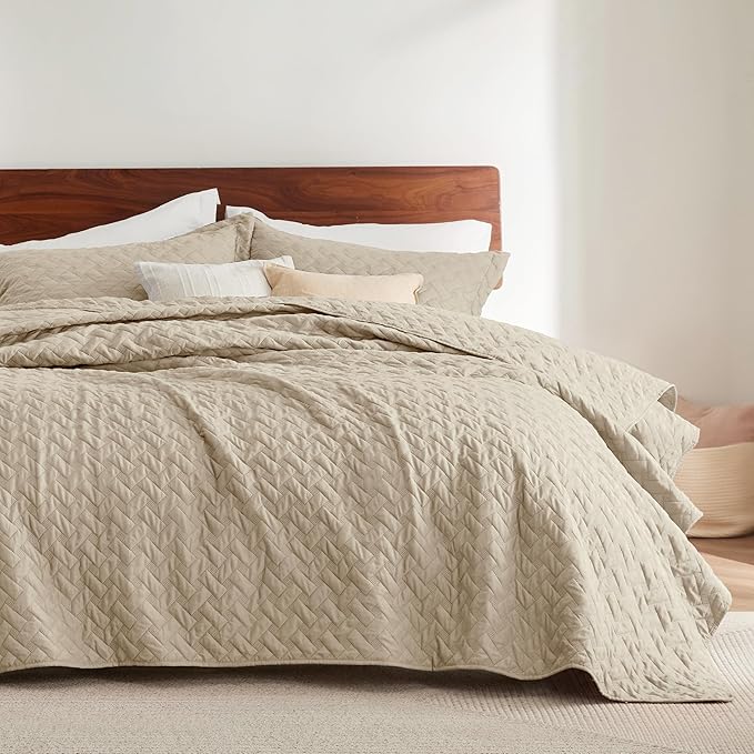 Bedsure Quilts Queen Size - Lightweight Bedspreads Queen Size with Basket Weave Pattern, Soft Quilt Bedding Set, Hazel Comforter Set Coverlet for All Seasons with 2 Pillow Shams (90" x 96") | Skin-Friendly Soft, All-Season Comfort, Breathable, Lightwei...