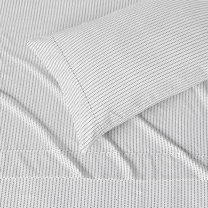 Amazon Basics Lightweight Super Soft Easy Care Wrinkle Free Microfiber 3-Piece Bed Sheet Set with 14-Inch Deep Pockets, Twin, Plum, Solid