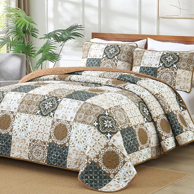 Dobuyly Brown Quilt Set King Size, Boho Plaid Patchwork Bedspreads Coverlet Set, 3 Pieces Soft Lightweight Microfiber Quilt Bedding Set for All Seasons 110"x90"