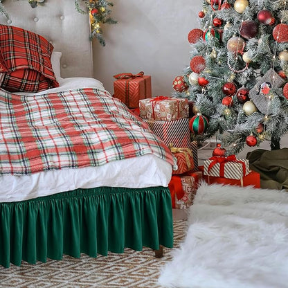 Biscaynebay Wrap Around Bed Skirts for King & Cal King Beds 15" Drop, Christmas Hunter Green Adjustable Elastic Dust Ruffles Easy Fit Wrinkle & Fade Resistant Silky Luxurious Fabric Machine Washable