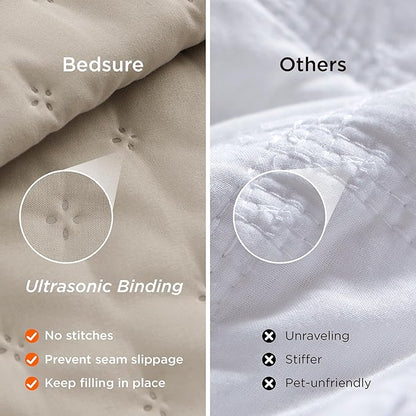Bedsure Quilts Queen Size - Linen Bedspread Queen Size & Lightweight Comforter, Modern Farmhouse Coverlet with Clover Pattern, Ultra Soft All-Season Bedding, 90 x 96 Inches | Stitch-Free Quilting, Ultra Soft, Lightweight, Machine Washable, Pet-Friendly