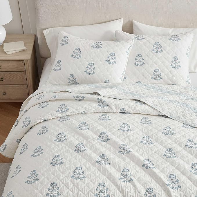 Martha Stewart - Queen Quilt Set, 100% Cotton Reversible Bedding Set, Incredibly Soft Feel for Year Round Comfort, 3 Piece Bed Set with Matching Pillowcases (Flower Block Print Blue)
