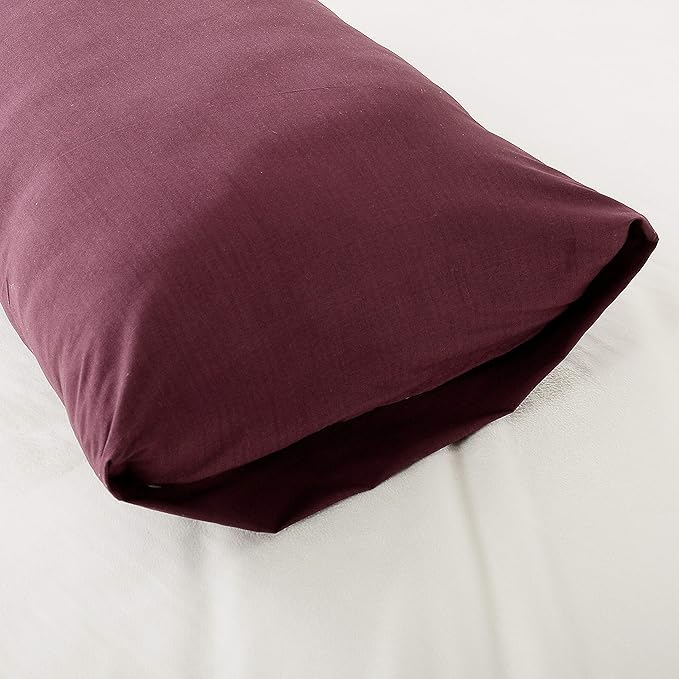 EVOLIVE Ultra Soft Brushed Microfiber Standard Size 20"x30" Pillowcases Pair Set of 2 with Envelope Closure (20"x30" Standard, Wine)