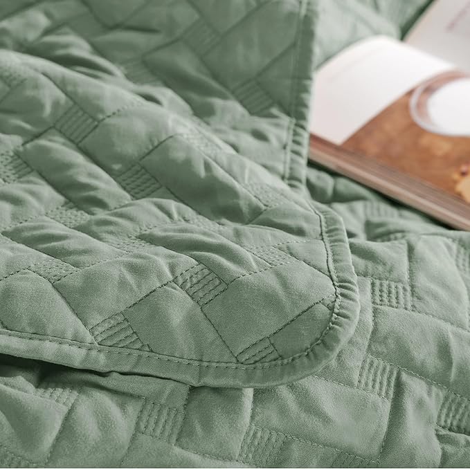 Bedsure Quilts Queen Size - Lightweight Bedspreads Queen Size with Basket Weave Pattern, Soft Quilt Bedding Set, Sage Green Comforter Set Coverlet for All Seasons with 2 Pillow Shams (90" x 96") | Skin-Friendly Soft, All-Season Comfort, Breathable, Lig...