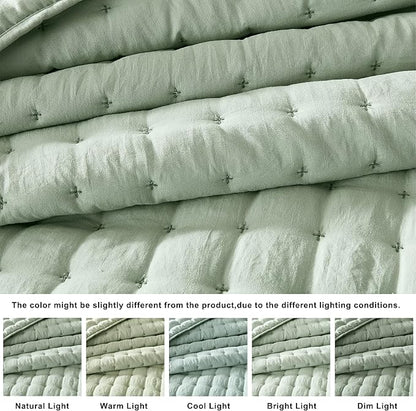 WDCOZY Sage Green California Oversized Cal King Size Quilt Bedding Sets with 2 Pillow Shams, Lightweight Soft Bedspread Coverlet Bed Cover for All Season, 3 Pieces, 116x106 inches