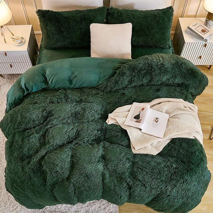 Andency Fluffy Emerald Green Comforter Set Queen Size, 3 Pieces Winter Faux Fur Warm Soft Fuzzy Plush Bedding Comforter Set (1 Velvet Comforter & 2 Pillowcases), Thick Heavy Puffy Comfy Bedding Set