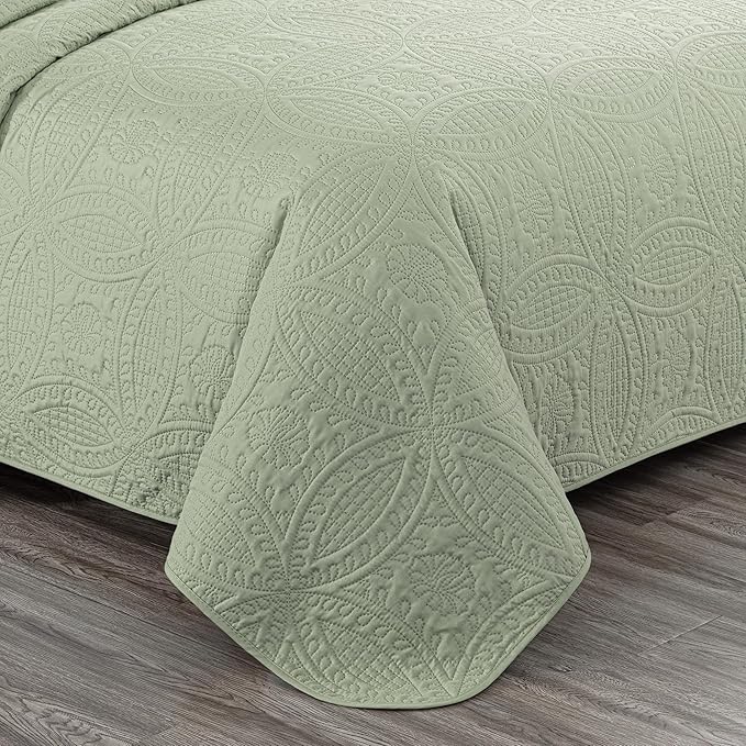 Chezmoi Collection Austin 3-piece Oversized Bedspread Coverlet Set (Queen, Sage) | Oversized, Lightweight, Fade Resistant