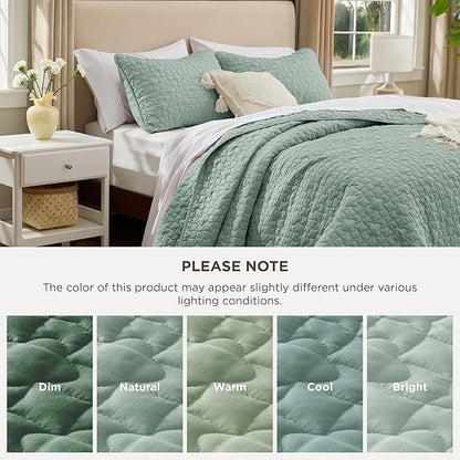 Bedsure Quilts King Size - Lightweight Bedspreads King Size with Lucky Star Quilting, Soft Quilt Bedding Set, Sage Green Comforter Set Coverlet for All Seasons with 2 Pillow Shams (106" x 96") | Skin-Friendly Soft, All-Season Comfort, Breathable, Light...