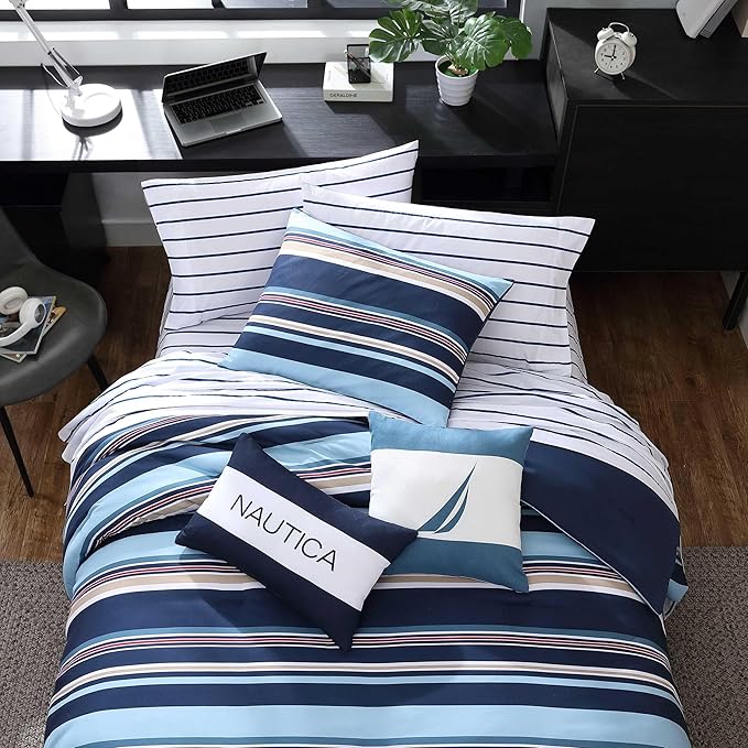 Nautica - Queen Comforter Set, Soft Woven Bedding with a Lightweight for Year Round Comfort, 5 Piece Bed Set with Matching Pillowcases & Bonus Throw Pillows (Colton Blue)
