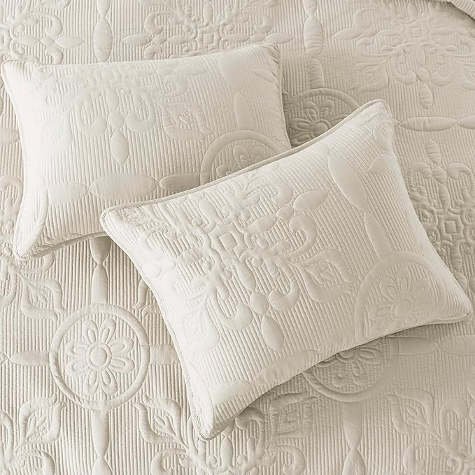 Ivory Damask Quilt Queen Size Bedding Sets with 2 Pillow Shams, Cream Boho Bedspread Lightweight Soft Farmhouse Vintage Bohemian Coverlet Retro Jacquard Pattern Bed Cover for All Season, 3 Pieces