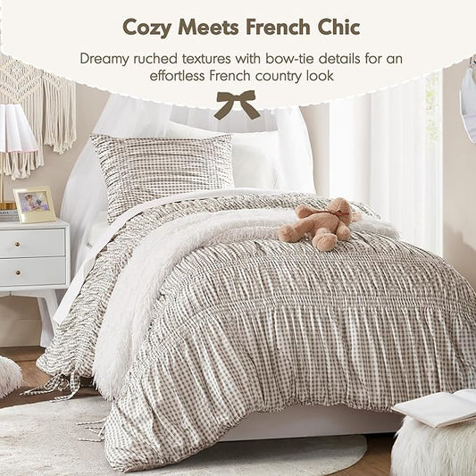 Intelligent Design Ella Twin Comforter Set – Ruched Gingham Shabby Chic Bedding, Bow-Tie Detail, All Season Lightweight 3 Piece Bedding Set, Sham, Twin/Twin XL, Brown