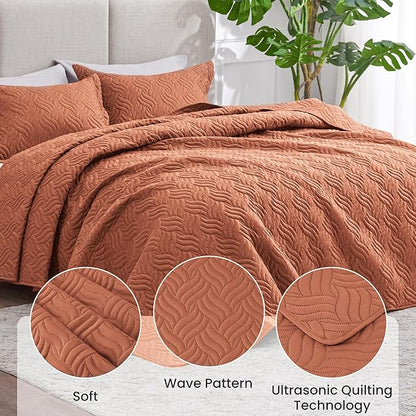 Love's cabin California King Size Quilt Bedding Set Umber Bedspread - Cal King Summer Lightweight Bedspread Comforter - Wave Pattern Coverlet for All Season - 3 Pieces (1 Quilt, 2 Pillow Shams)
