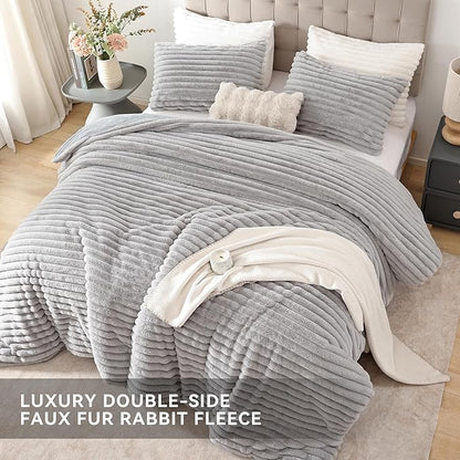 Smoofy Fluffy King Size Comforter Set 3 Pieces - Light Grey Fleece Fluffy Comforter Set, Luxury Fuzzy King Bedding Set, Soft King Bed Set All Season, Heavy Faux Fur Comforter with 2 Pillow Cases