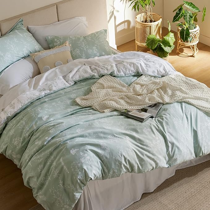 Bedsure Duvet Cover Queen Size - Reversible Green Queen Duvet Cover Set with Zipper Closure, 3 Pieces Floral Patterned Bedding Set with 8 Corner Ties and 2 Pillow Shams