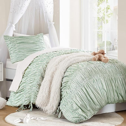 Intelligent Design Ella Twin Comforter Set – Ruched Gingham Shabby Chic Bedding, Bow-Tie Detail, All Season Lightweight 3 Piece Bedding Set, Sham, Twin/Twin XL, Green
