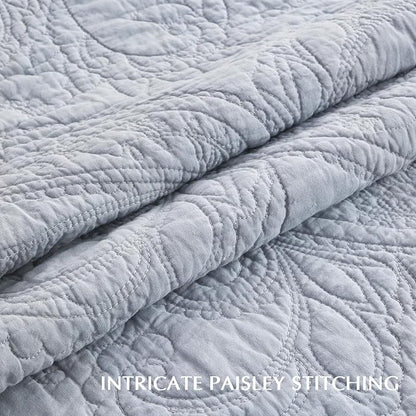 EVERGRACE 100% Cotton Paisley Quilt Set, Queen Size 3 Piece Set – Prewashed Lightweight Bedspread with 2 Shams, Soft & Breathable Matelasse Coverlet for All-Season Comfort, Pearl Blue