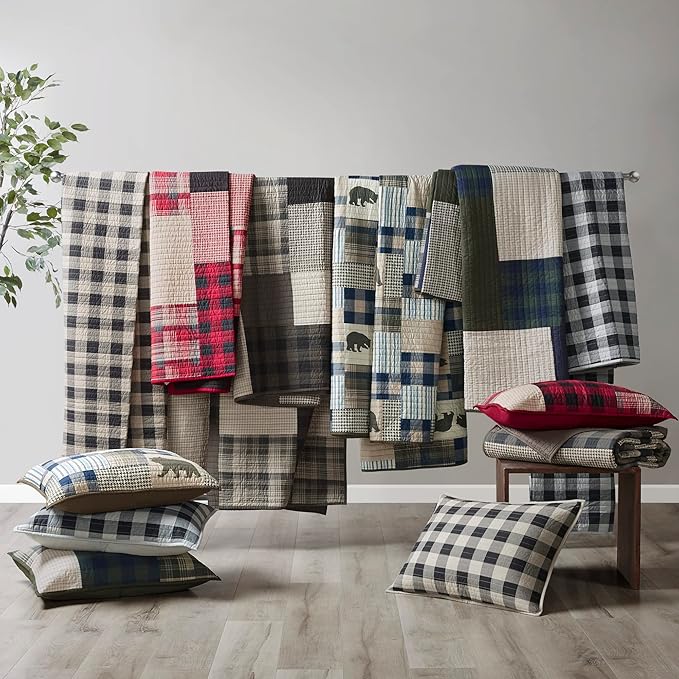 Woolrich Sunset Reversible Quilt Set - Cottage Styling Reversed to Solid Color, All Season Lightweight Coverlet, Cozy Bedding Layer, Matching Shams, Oversized King/Cal King, Plaid Red 3 Piece